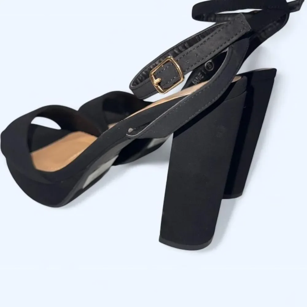 Black JANE style block high heels